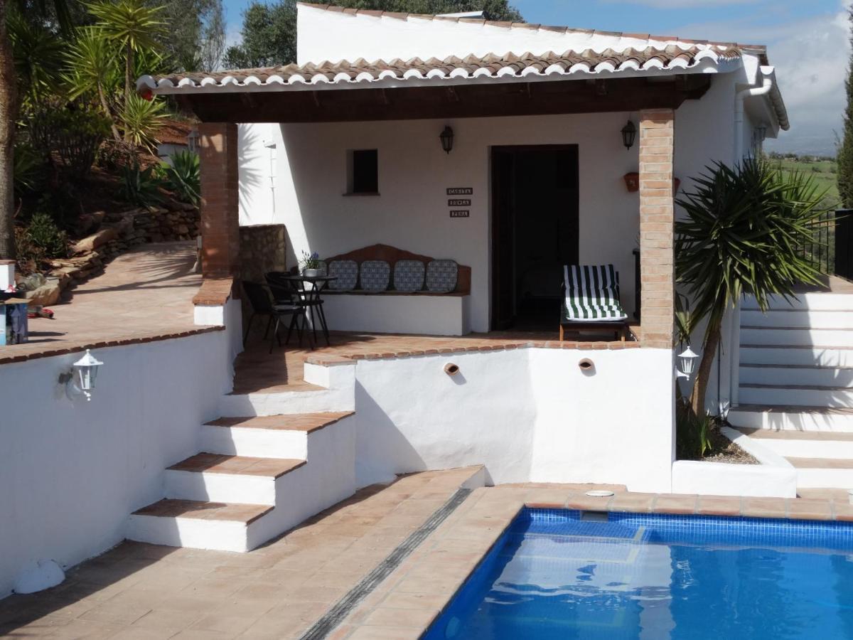 B&B Cortijo Loma Leon Cutar エクステリア 写真